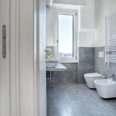 Joivy Comfy Flat With Balcony * ميلان